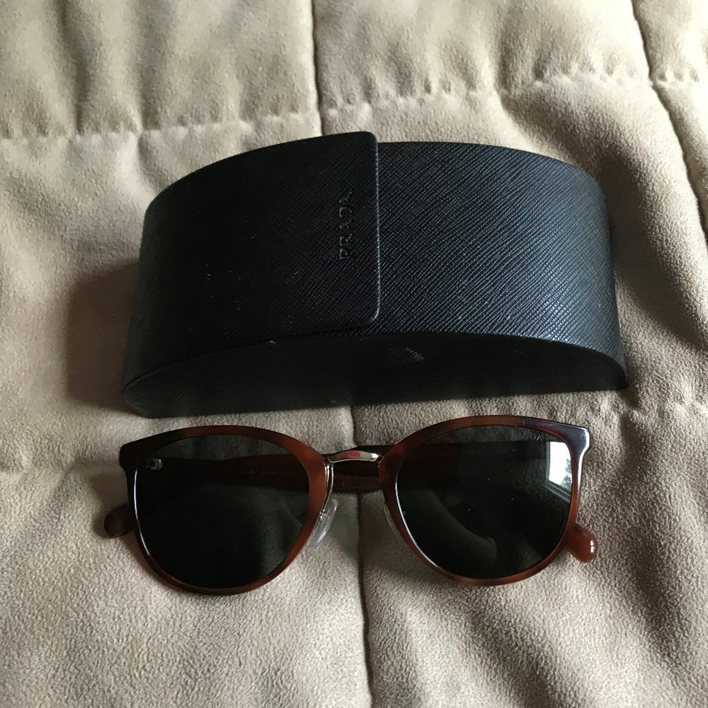 sunglasses prada